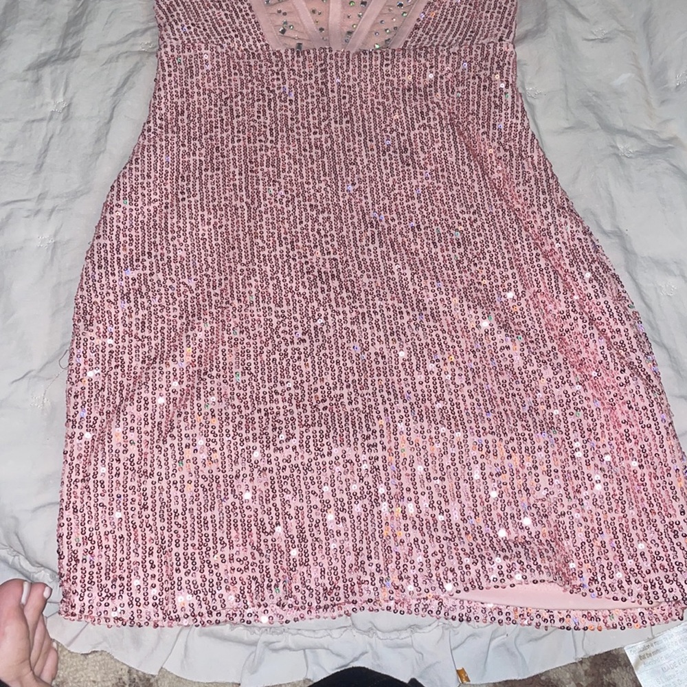 WINDSOR SEQUIN DRESS - Picture 2 of 6